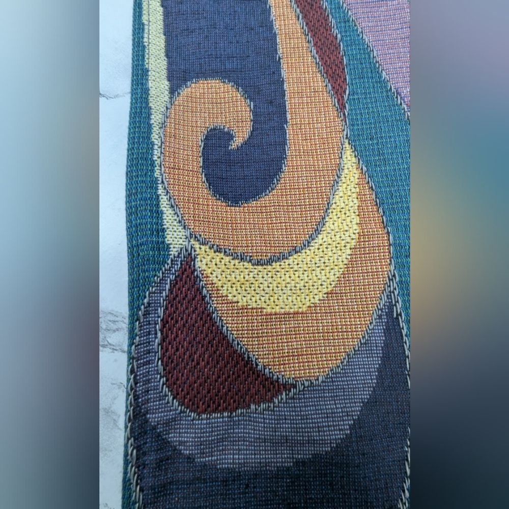 Christmas Around The World Cathedral Angel Tapestry With Dowel - Picture 6 of 15
